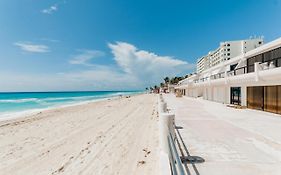 Loft Beachside Cancun